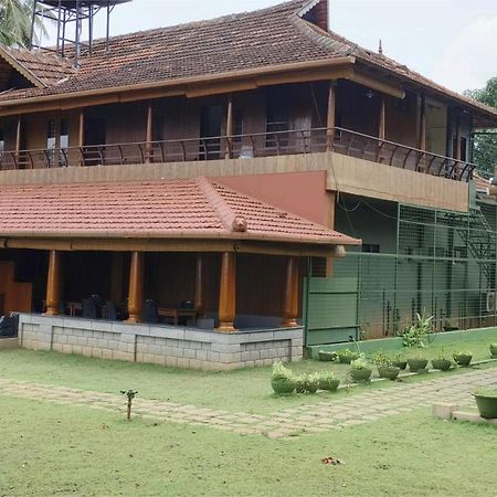 Kuttichira Heritage Home Alappuzha Luaran gambar
